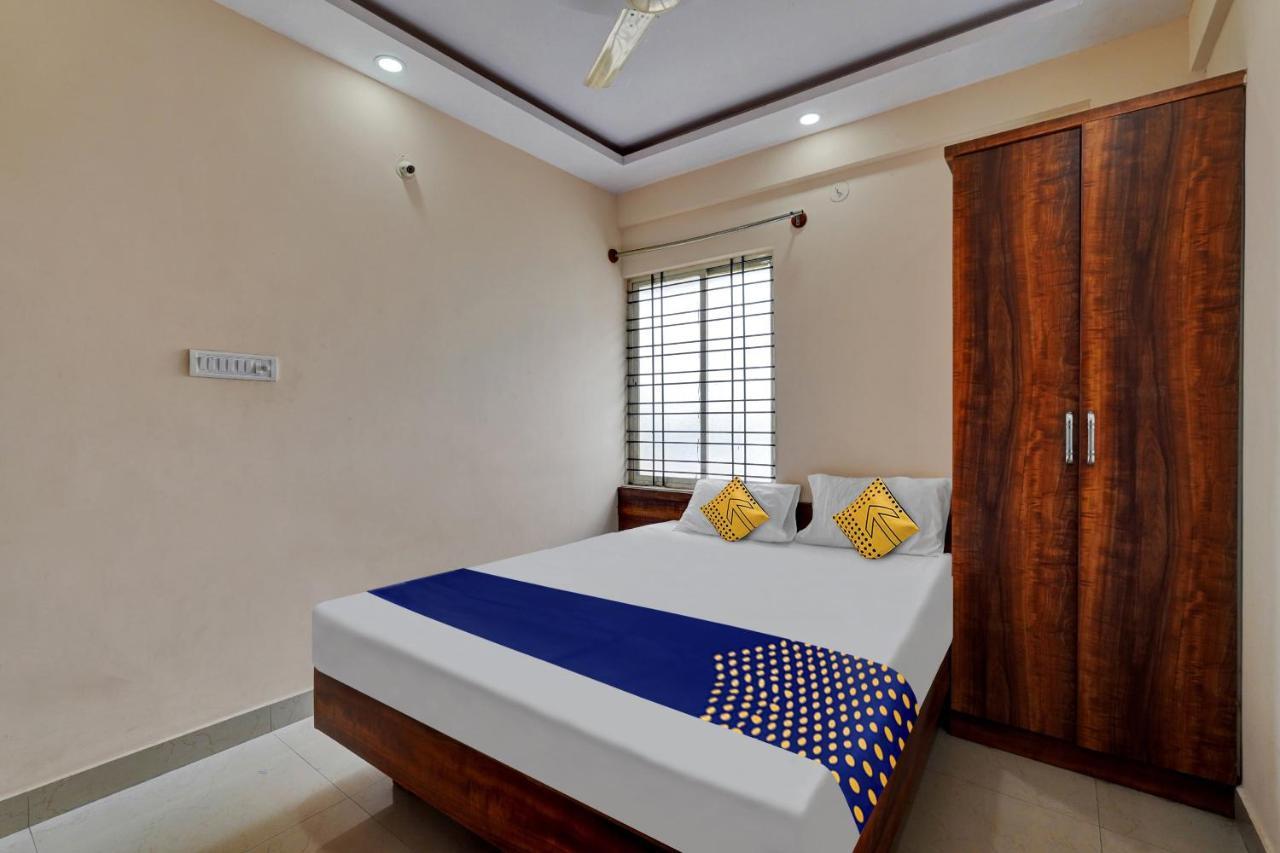 Oyo Hotel Svn Hotel And Lodging Bangalore Exterior photo